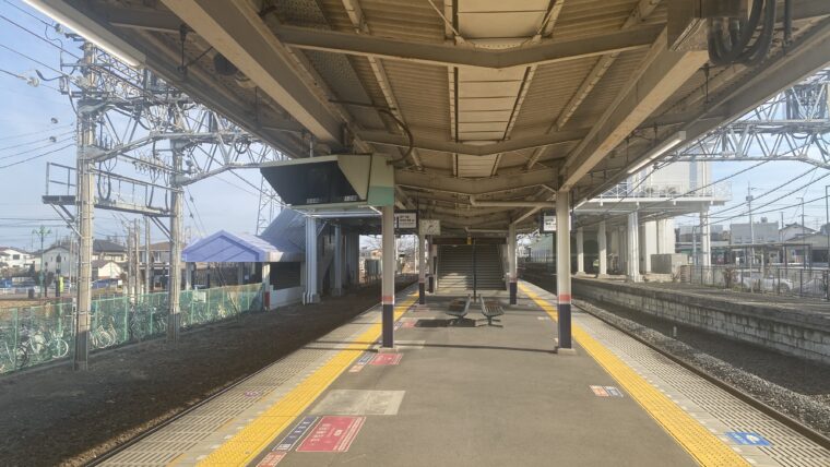 東武東上線武蔵嵐山駅のホーム（1面2線）