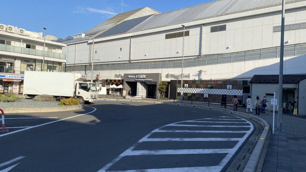 西武鉄道新宿線の本川越駅