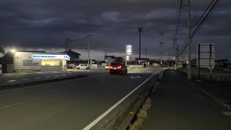 道路とローソン